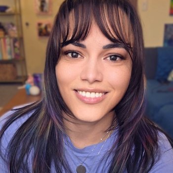 Photo of Lydia Pollard